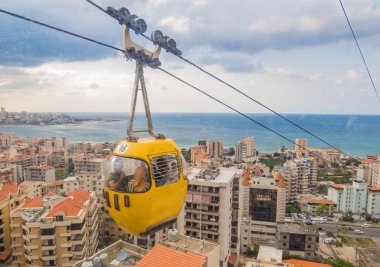 Beyrut, Lübnan - 5 Kasım 2017: Jounieh'te Teleferik Görünümü. 