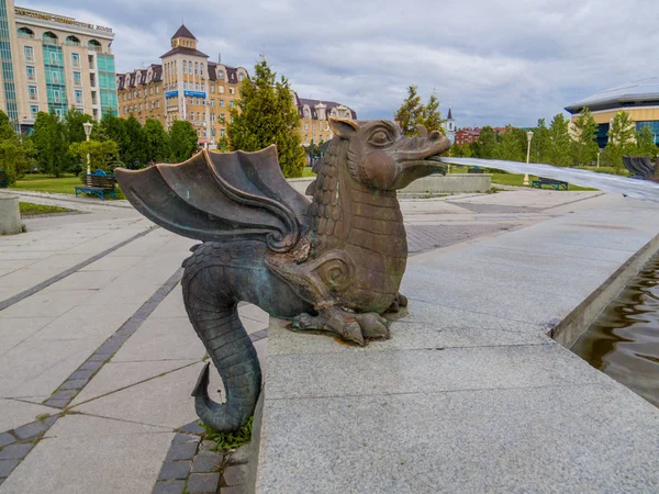 カザン ロシア 2018 ミレニアムパークの記念碑ドラゴンジラント — ストック写真