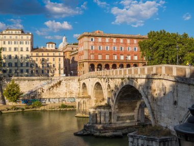 Ponte Sisto (Sisto Köprüsü) Roma, İtalya
