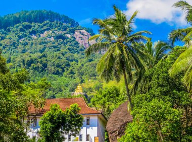 Aluviharaya Kaya Mağarası Tapınağı, Aluvihare, Sri Lanka Matale İlçesi