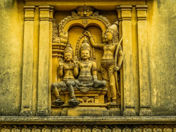 ケラニヤ寺院の彫刻。コロンボ, スリランカ — ストック写真