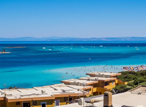 La pelosa strand in stintino, sardinien, italien — Stockfoto