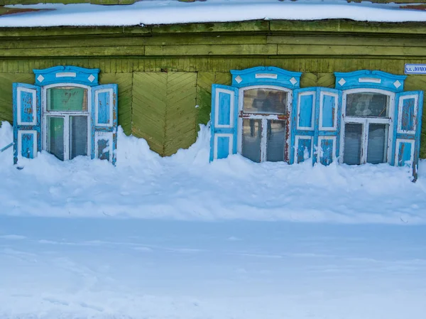 Tradisjonell sibirsk trehus i Tjumen, Russland – stockfoto