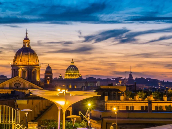 Coucher de soleil incroyable à Rome, Italie — Photo