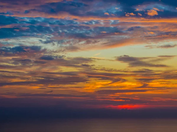 Coucher de soleil dramatique à Pattaya, Thaïlande — Photo