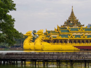Karaweik Sarayı, Yangon, Myanmar
