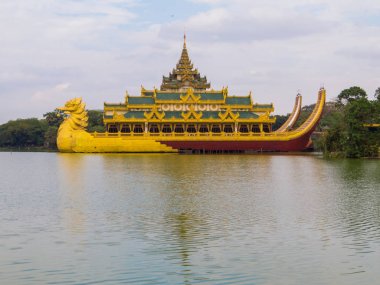 Karaweik Sarayı, Yangon, Myanmar