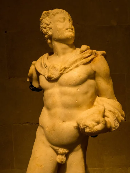 Staty av guden Mercury i Beirut Nationalmuseum, Libanon — Stockfoto