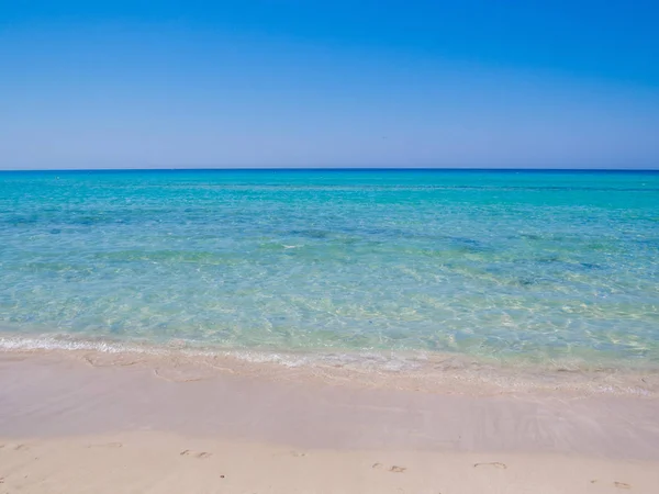 Increíble playa en Ugento, Apulia, Italia — Foto de Stock