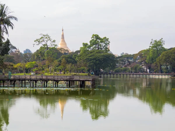 Kandawgyi Lake, Yangon, Myanmar — Stock fotografie