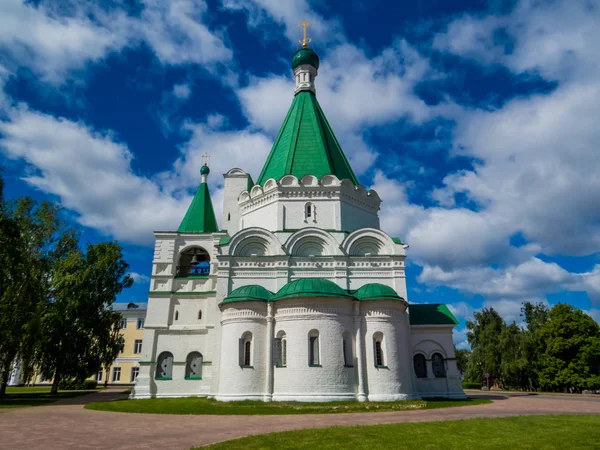 Kathedraal van de aartsengel Michaël, het Kremlin, Nizjni Novgorod, Rusland — Stockfoto