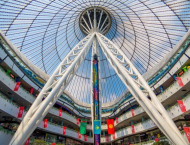 Khan Shatyr Entertainment Center iç, Nur-Sultan, Kazakistan 