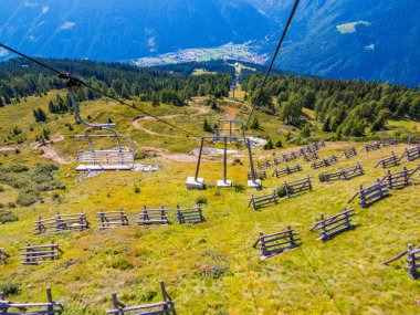 Pra Rodont-Doss del Sabion koltuk kaldırma, Val Rendena, Trentino-Alto Adige, Dolomites, Kuzey İtalya  