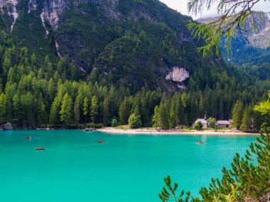 Braies Gölü, Güney Tirol, Dolomites, Kuzey İtalya 