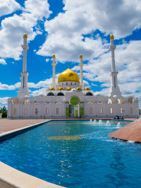 Τζαμί Νουρ-Αστάνα, Νουρ-Σουλτάνο (Αστάνα), Καζακστάν — Φωτογραφία Αρχείου