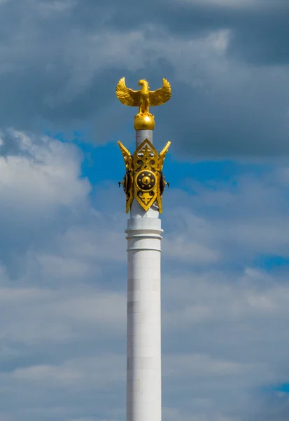 Denkmal kasachisch eli, Unabhängigkeitsplatz, Nur-Sultan (astana), Kasachstan — Stockfoto