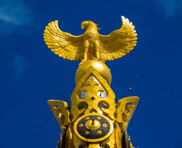 Monumento Kazajstán Eli, Plaza de la Independencia, Nur-Sultan (Astana), Kazajstán — Foto de Stock