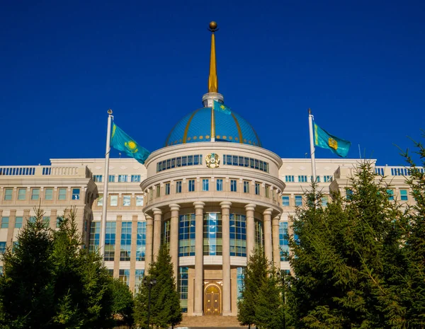 Ak Orda Cumhurbaşkanlığı Sarayı, Nur-Sultan (Astana), Kazakistan — Stok fotoğraf