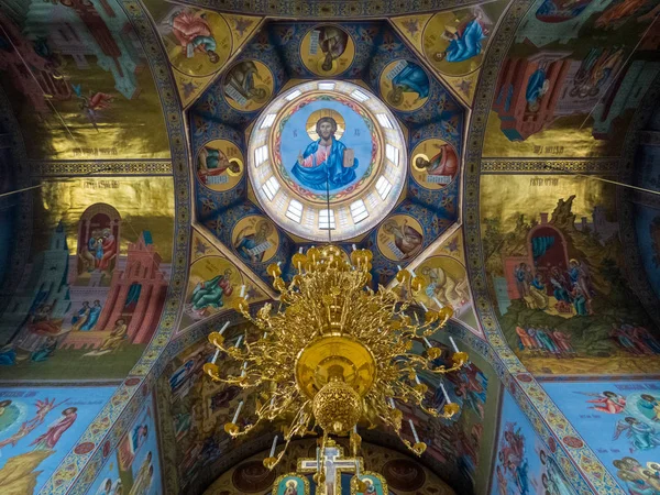 Antagande rysk ortodox katedral, interiör. Astana (Nur-Sultan), Kazakstan — Stockfoto