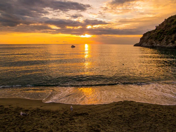 San Francesco Beach, Forio, Ischia Adası, İtalya 