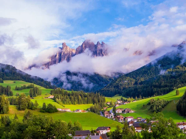 Santa maddalena, val di funes, Südtirol, Dolomiten, Norditalien — Stockfoto