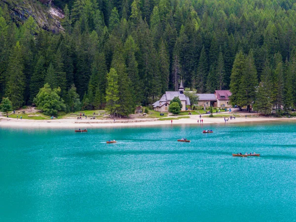 Jezioro Braies, Południowy Tyrol, Dolomity, północne Włochy — Zdjęcie stockowe