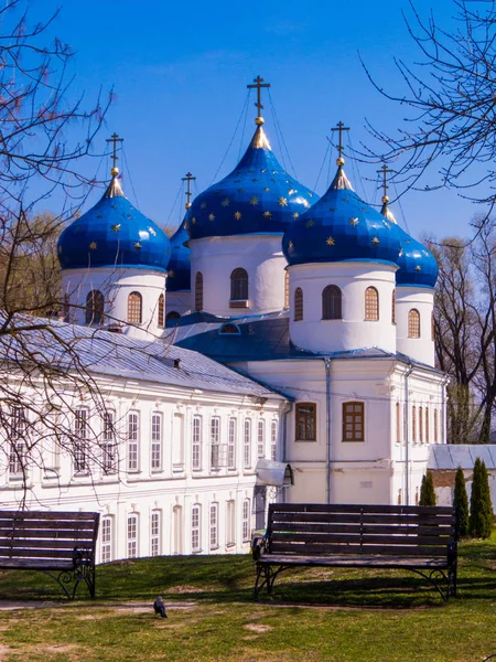 Собор Воздвижения Креста Господня, Юрьевский монастырь, Великий Новгород, Россия — стоковое фото