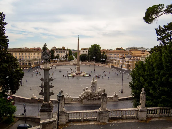 Piazza del Popolo, Řím, Itálie — Stock fotografie