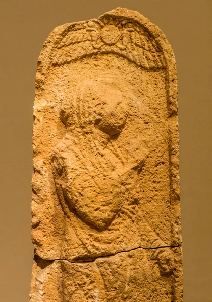 Stele funerarie in pietra calcarea, Museo Nazionale di Beirut, Libano — Foto Stock