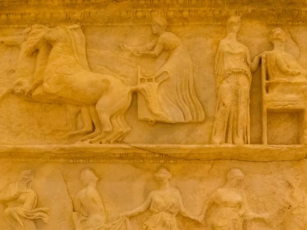 Marmo tribuna del Santuario di Eshmun, Museo Nazionale di Beirut, Libano — Foto Stock