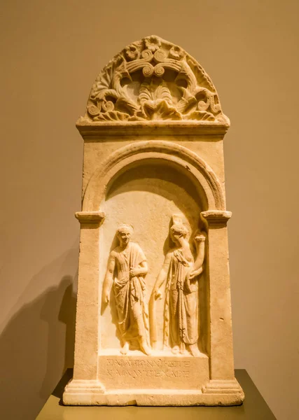 Estela funeraria de Sarapion, Museo Nacional de Beirut, Líbano — Foto de Stock