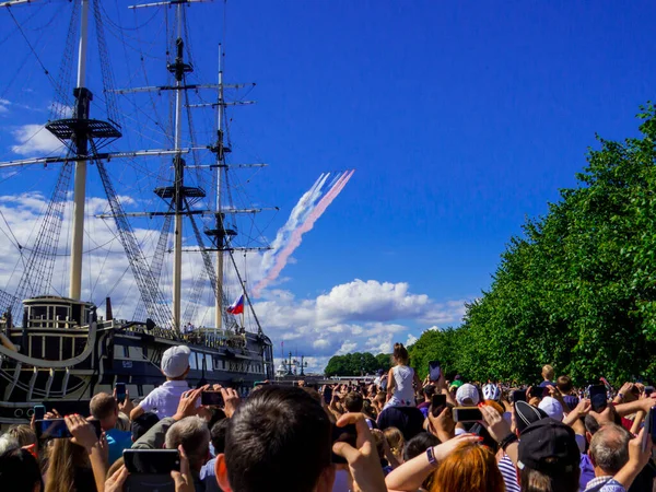 São Petersburgo Rússia Julho 2020 Pessoas Assistindo Celebrações Anuais Dia Imagem De Stock