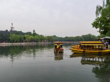 Beihai Park manzarası. Pekin, Çin 'de.