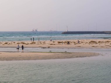 Hyeopiae Sahili 'nde günbatımı. Jeju Adası, Güney Kore 'de.
