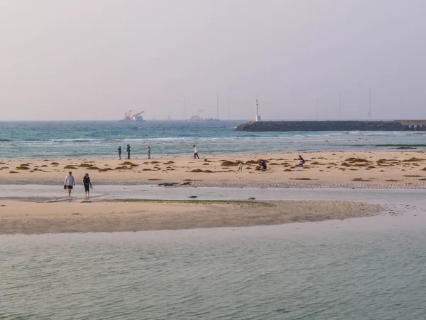 Hyeopiae Sahili 'nde günbatımı. Jeju Adası, Güney Kore 'de.