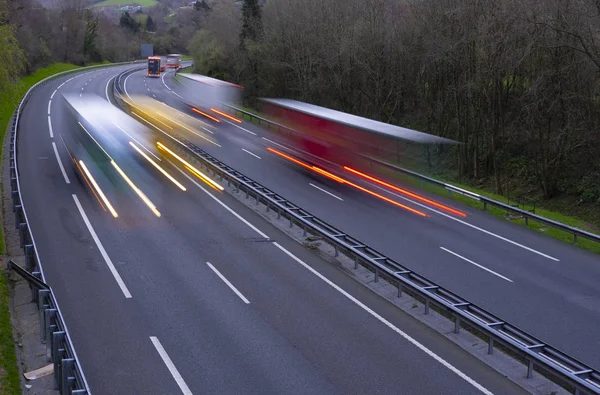 Lampor Lastbil Fordonstrafik Motorvägen Natten Baskiska Landet — Stockfoto