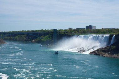 Niagara Falls, Ontario, Kanada - 20th Mayıs 2018: American Falls görünümünü ikinci-birlikte Niagara Şelaleleri Niagara Nehri boyunca Kanada üzerinde olarak bilinen üç şelaleler büyük