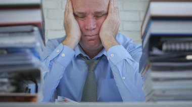 Yorgun işadamının Nap görüntüde oda ofis