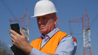 Görüntü bakım işi metin kullanma cep telefonu mühendisi