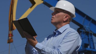 Petrol Sanayi kullanım gündem bakım ayıklama çalışan petrol mühendisi