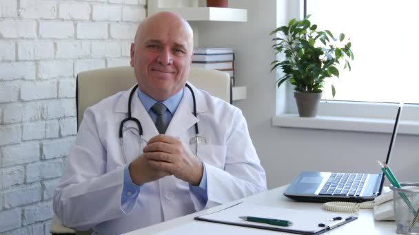 Doctor Image Hospital Cabinet Smiling Pleased Camera — Stock Video