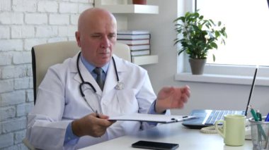 Doktor ofis okuma ve Pano sayfalarında yazma çalışması