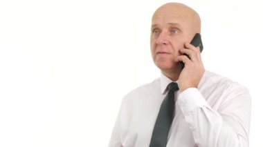 Cep telefonu kullanarak işadamı kötü haber ve yapmak el hareketleri hayal kırıklığına duyar