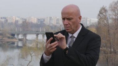 Ağır çekim işadamı dışında Office Mobile hayal kırıklığına arıyorsunuz