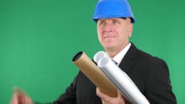 Elinde kağıt planları ile gülümseyen Yöneticisi yapmak Hayır el jestleri olumsuzluk işareti