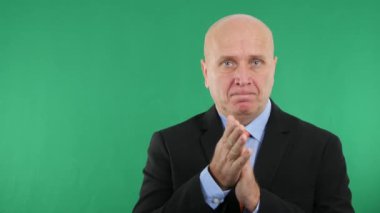 Onun elleri beklemek iyimser iyi finansal haber sürtünme işadamı