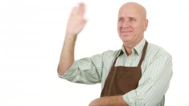 Ocak insan gülümseme ve selam işareti anlamına gelen bir el hareketleri ile hoş geldiniz