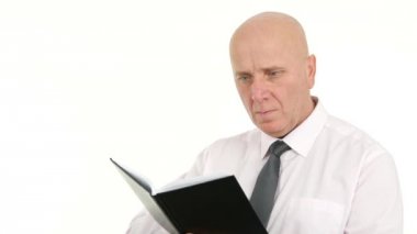 Kullanım gündem yazma bilgileri bir kalem kullanarak çalışan işadamının (Ultra High Definition, Ultrahd, Ultra Hd, Uhd, 4k, 3840 x 2160)