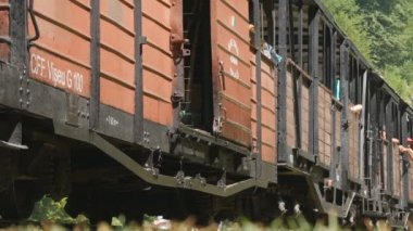 Eski ahşap vagon eski ve nostaljik tren hareket modu ile tren görünümü