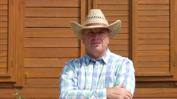 Farmer Smile Make Thumbs Hand Gestures — Stock Video